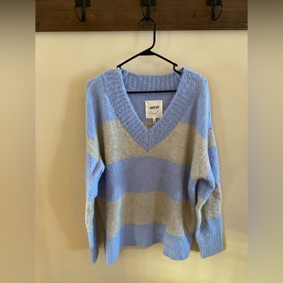 aerie Sweaters - Aerie Cozy V-Neck Sweater in Blue and Gray Size Medium